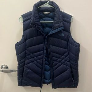 Like new! North Face Women’s Vest